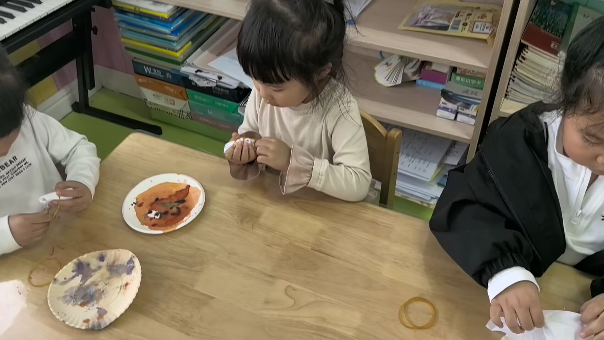 中二班扎染2025.5.9
