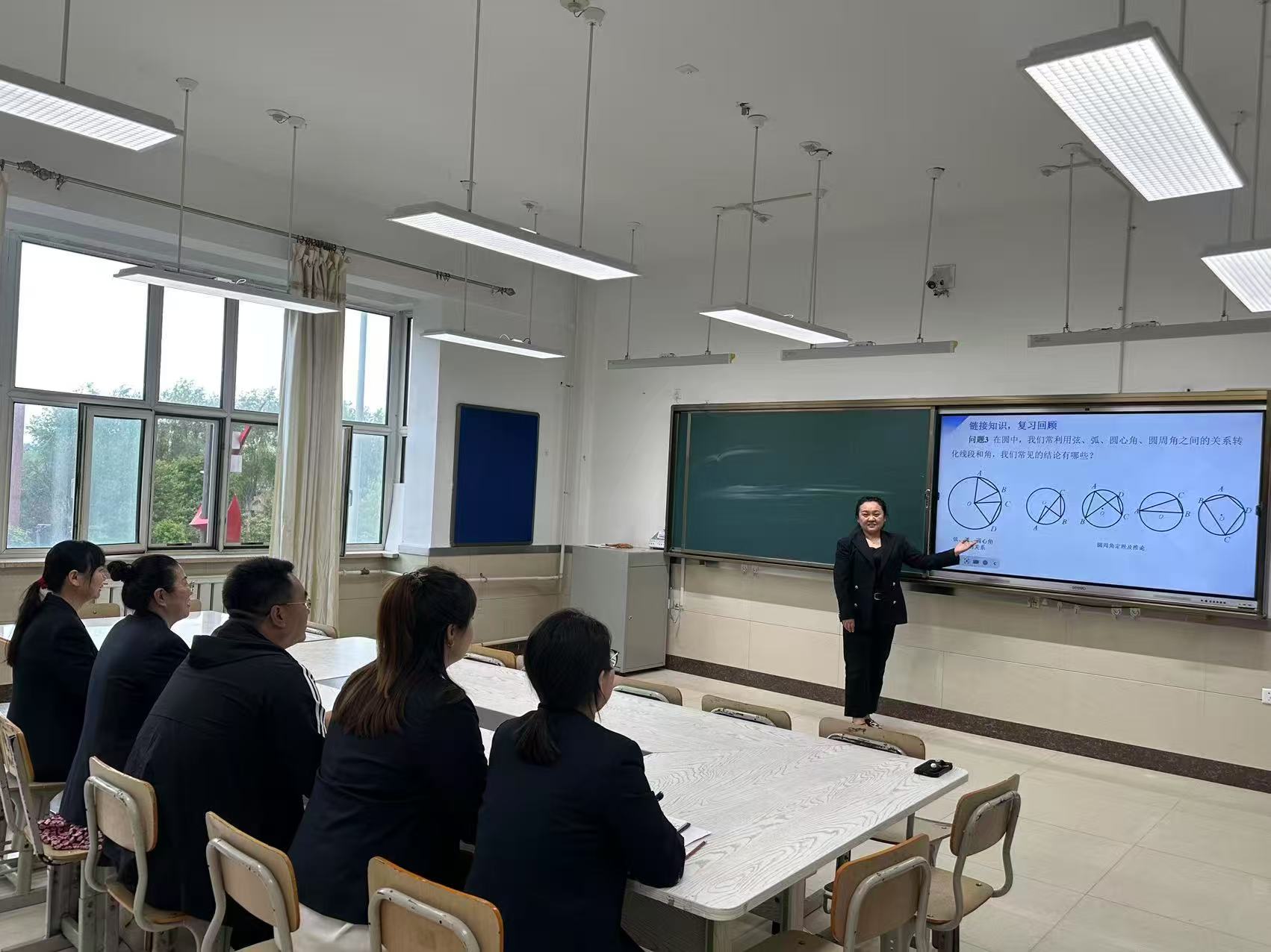 指导青年教师佟丽娜参加“青教赛”获得全省第二名的佳绩