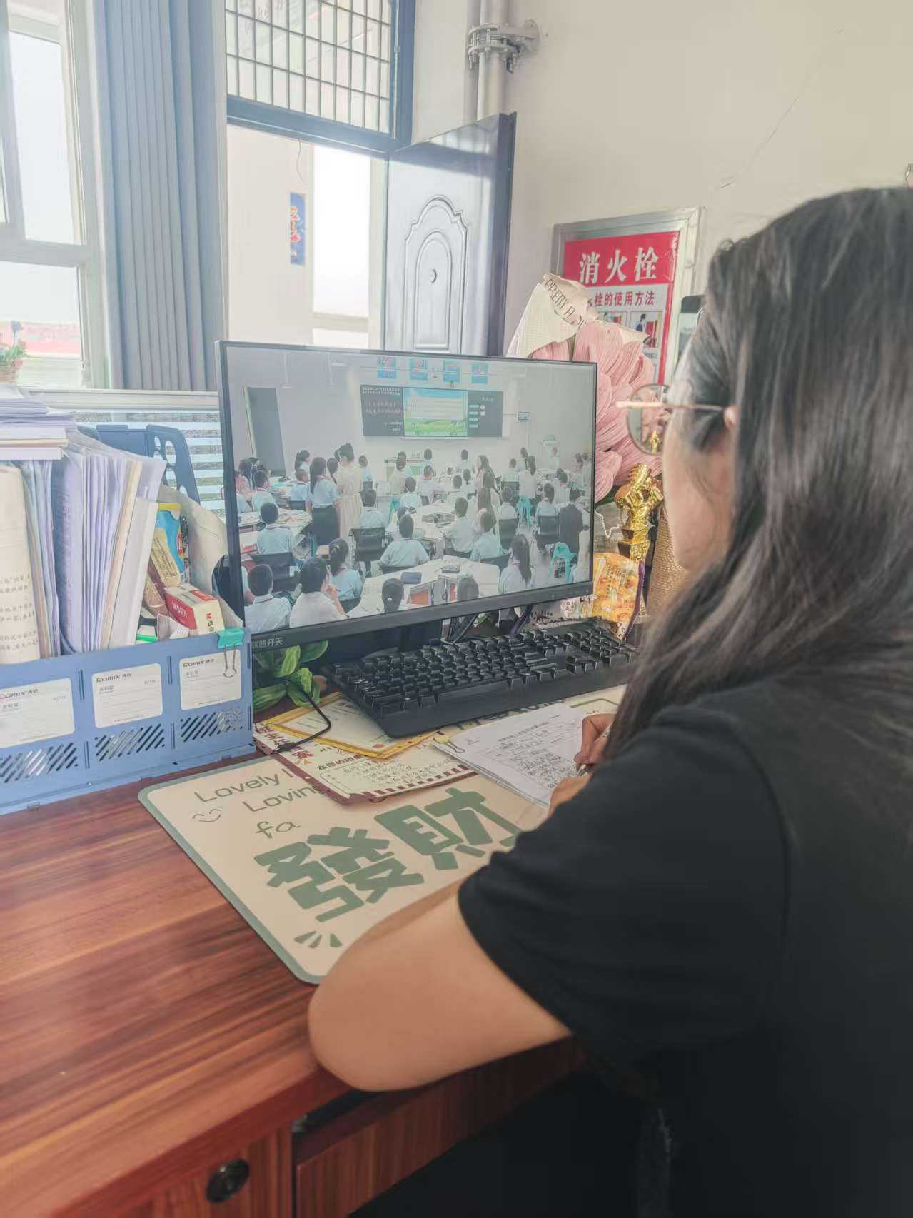 “单元整体教学中问题链设计的实践研究”校本研修展示活动