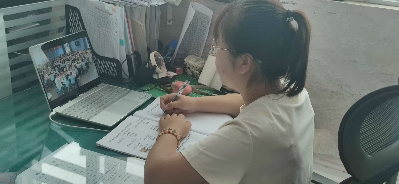 “单元整体教学中问题链设计的实践研究”校本研修展示活动